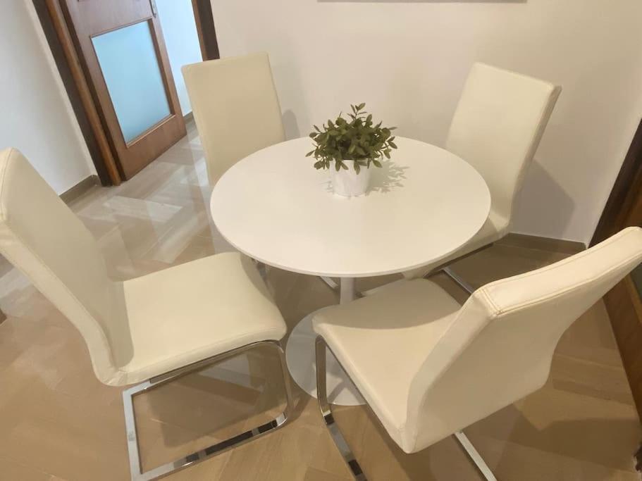 Caesar Apartment Bari Ngoại thất bức ảnh